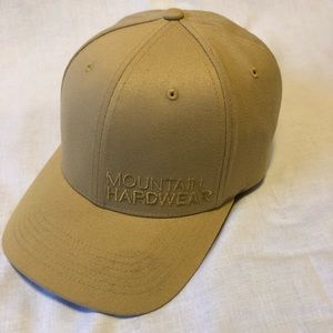 Mountain Hardwear cap
